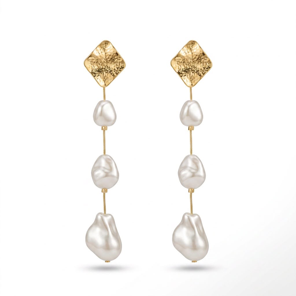 Brinco Pendente com Pérolas Barrocas, Banhado em Ouro 18k