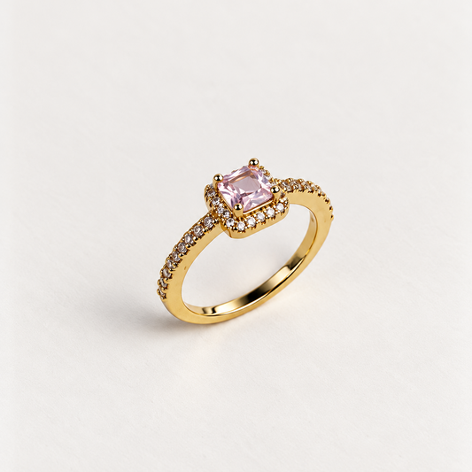 Anel Pedra Rosa Quadrada Cravejado Banhado em Ouro 18k